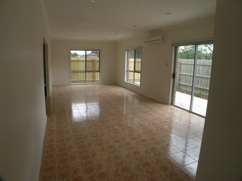 6/2-4 McKershar Street, Glenroy VIC 3046