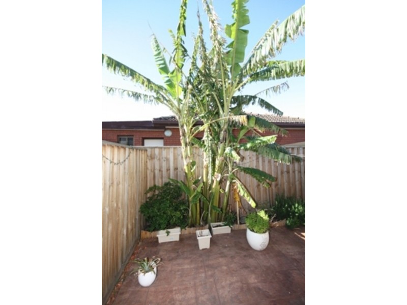 1/1 Hartington Street, Glenroy VIC 3046