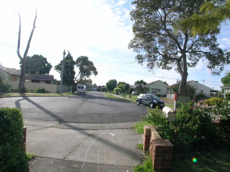 11 Moe Court, Dallas VIC 3047