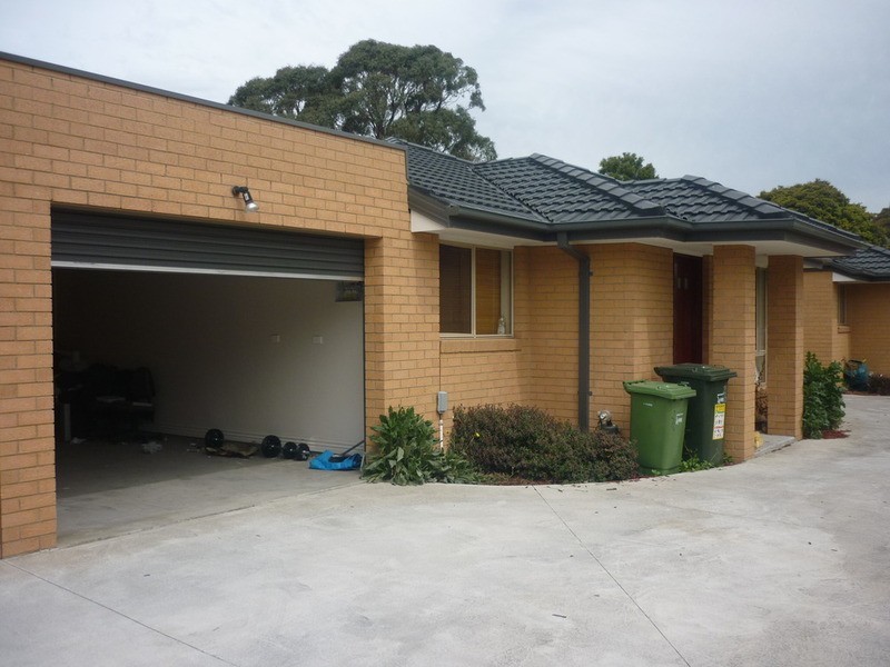 2/6 Ortolan Street, Broadmeadows VIC 3047