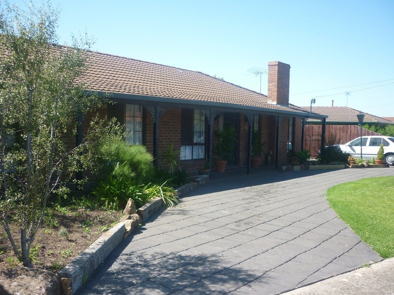 5 Clovelly Drive, Craigieburn VIC 3064