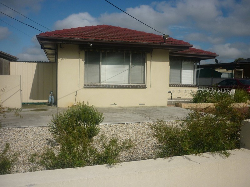 1/57 Corinella Crescent, Dallas VIC 3047