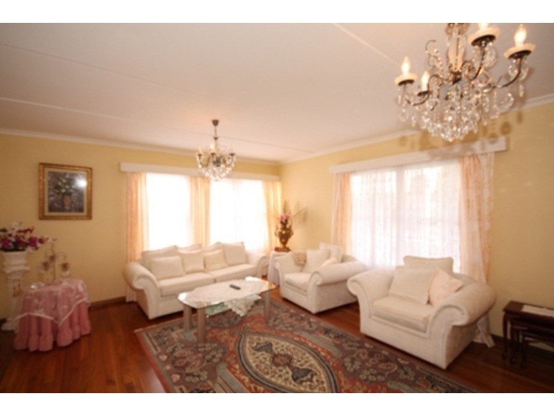 10 Calivil Street, Dallas VIC 3047