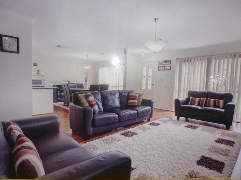 5 Masters Circuit, Roxburgh Park VIC 3064