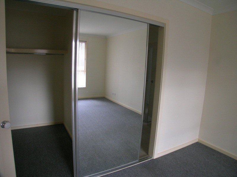 2/30 Anselm Grove, Glenroy VIC 3046