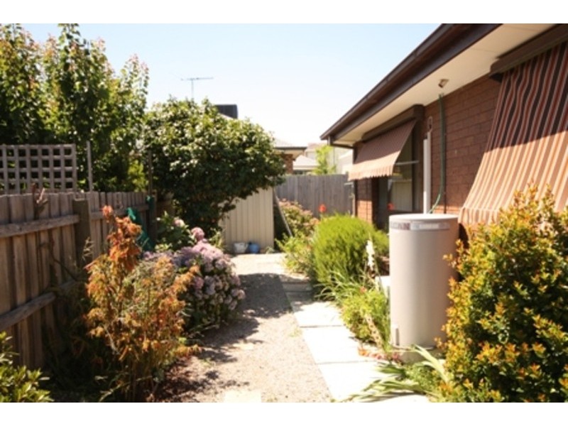 6/2 Murrell Street, Glenroy VIC 3046