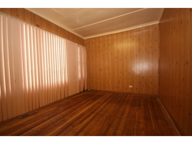 206 Blair Street, Dallas VIC 3047