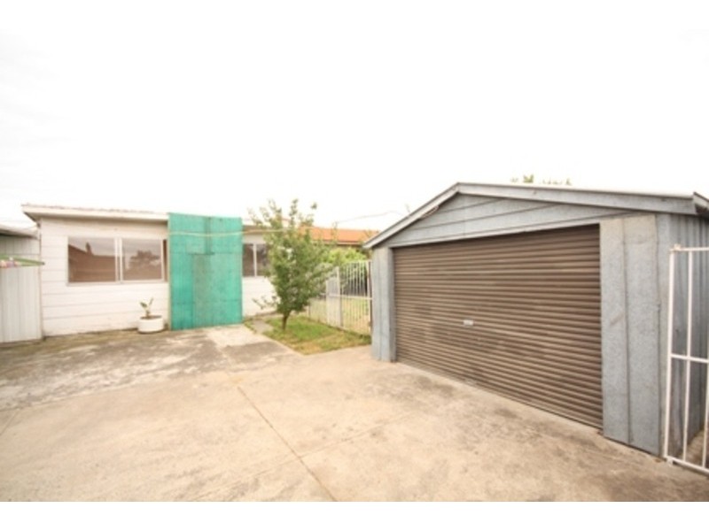 206 Blair Street, Dallas VIC 3047