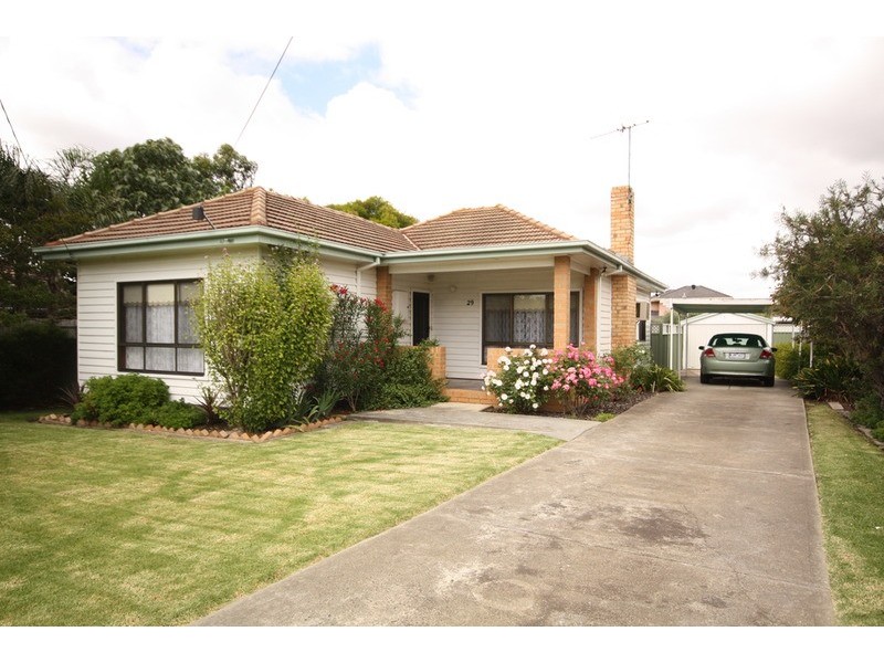 29 Melbourne Avenue, Glenroy VIC 3046