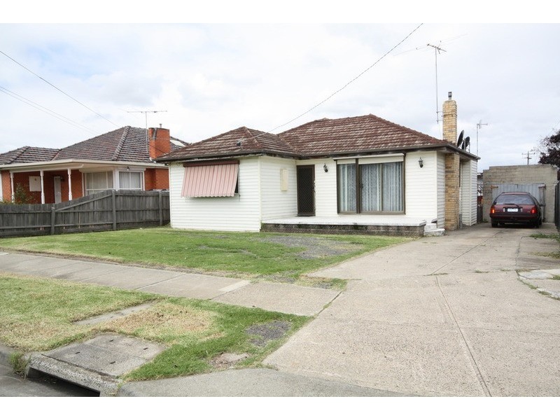 2 Eucra Street, Hadfield VIC 3046