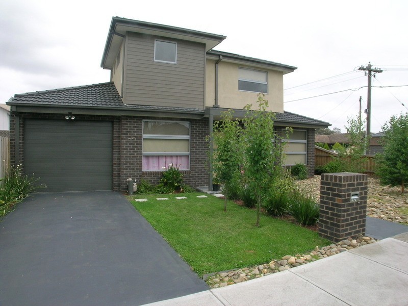 29 Finchley Avenue, Glenroy VIC 3046