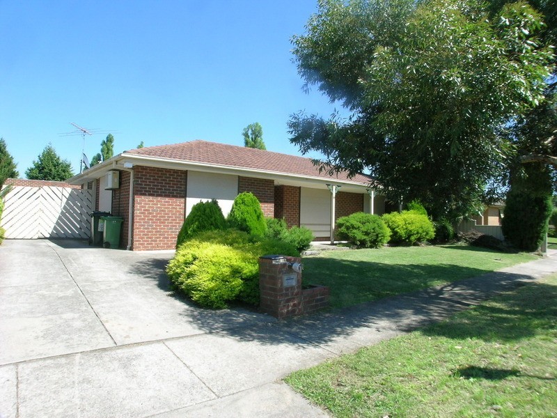 10 Newhaven Road, Craigieburn VIC 3064