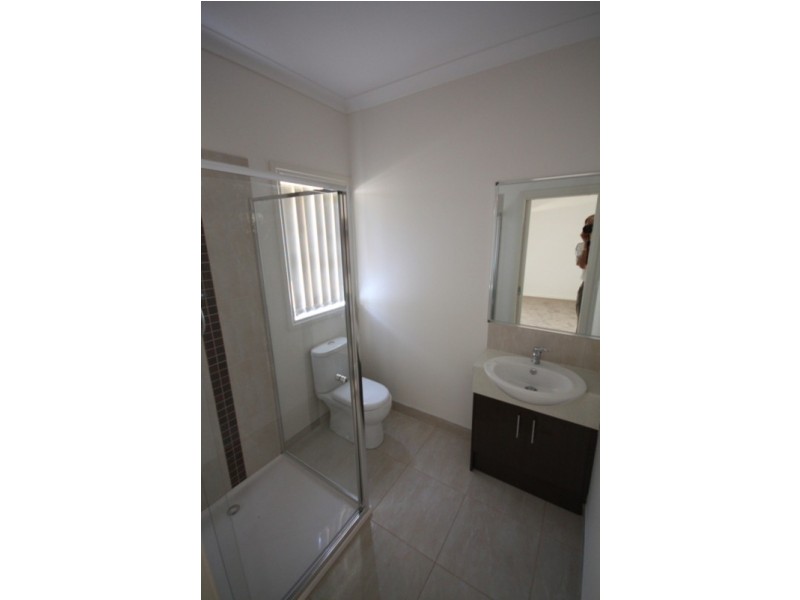 4 Royal Park Way, Craigieburn VIC 3064