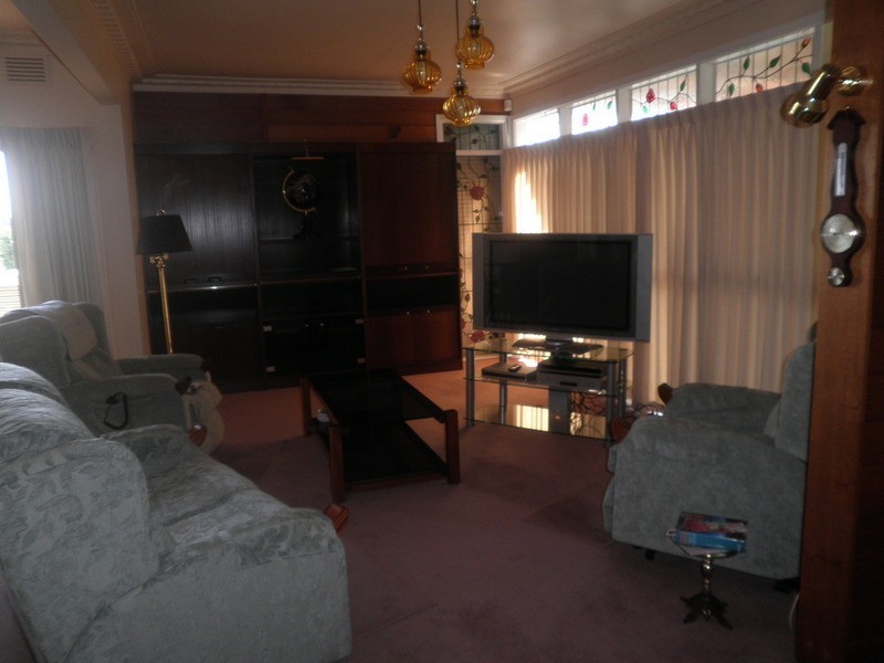 19 Charlotte Street, Oak Park VIC 3046