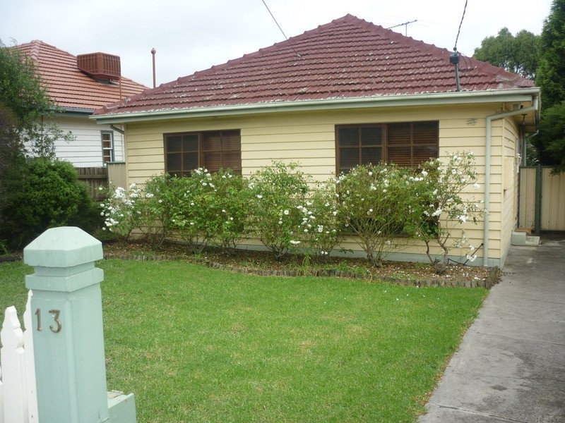 13 Illawarra Street, Glenroy VIC 3046
