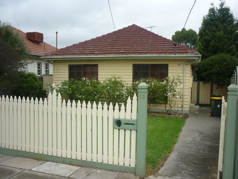 13 Illawarra Street, Glenroy VIC 3046