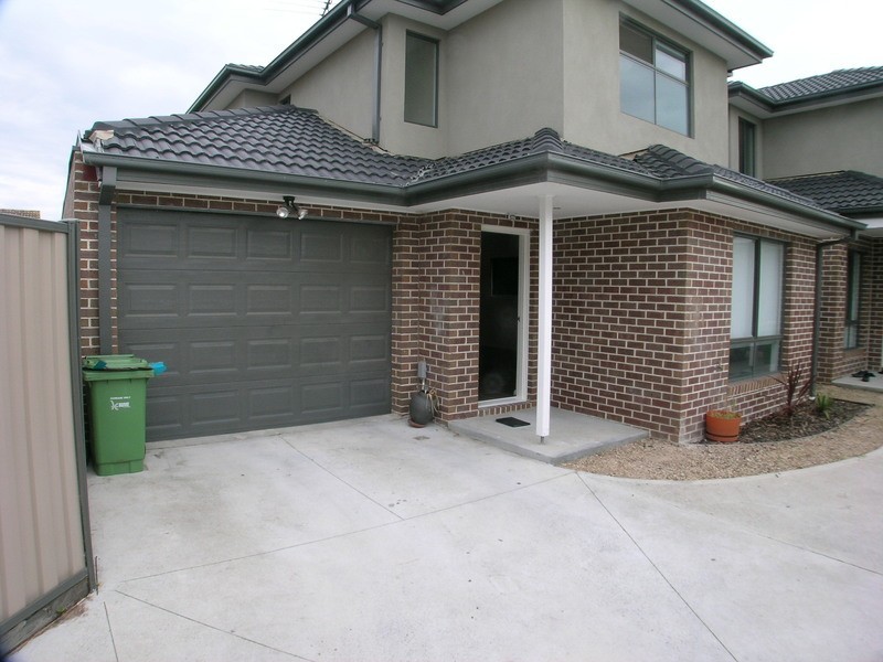 2/134 Kitchener Street, Broadmeadows VIC 3047
