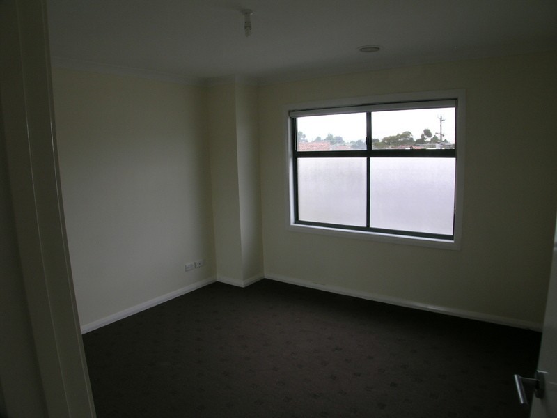 2/134 Kitchener Street, Broadmeadows VIC 3047