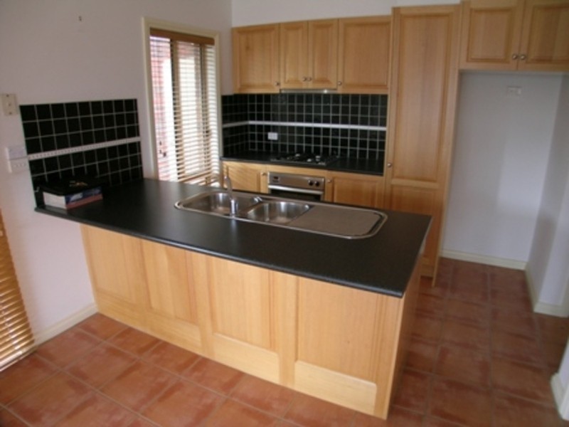 1/20 Isla Avenue, Glenroy VIC 3046