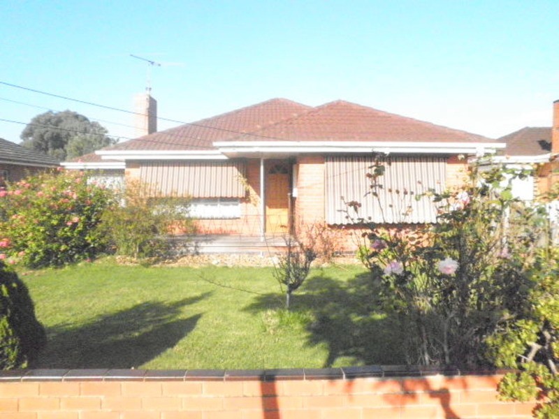 30 Eucra Street, Hadfield VIC 3046