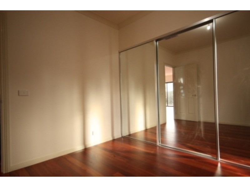 2/38 Loongana Avenue, Glenroy VIC 3046