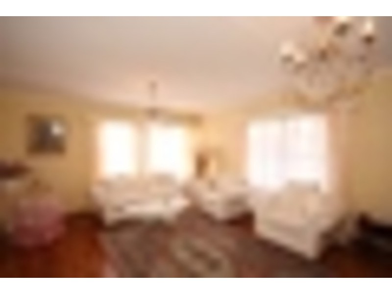 10 Calivil Street, Dallas VIC 3047