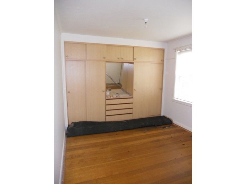 28 Sunset Boulevard, Jacana VIC 3047