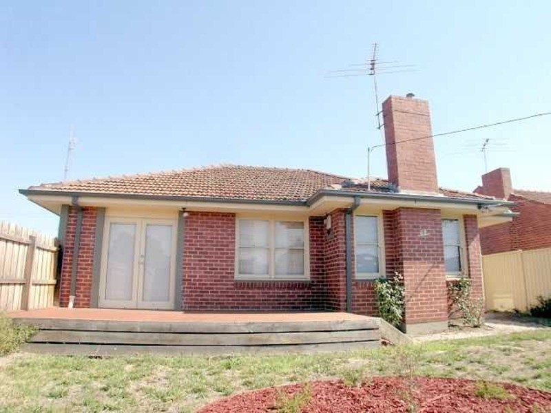 69 Hartington Street, Glenroy VIC 3046