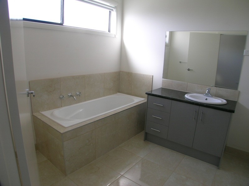 c/2 Piper Street, Fawkner VIC 3060