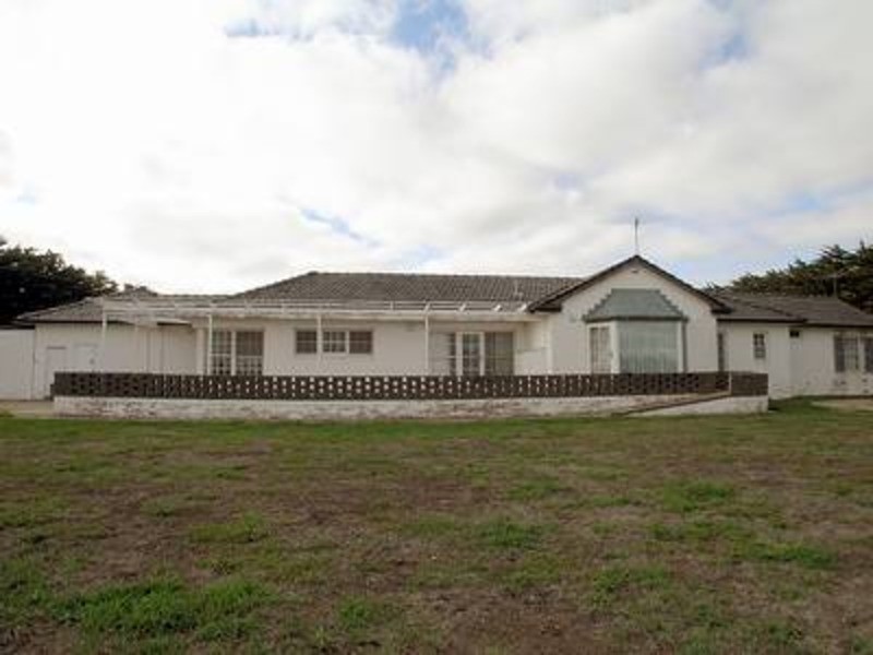 125 Konagaderra Road, Oaklands Junction VIC 3063