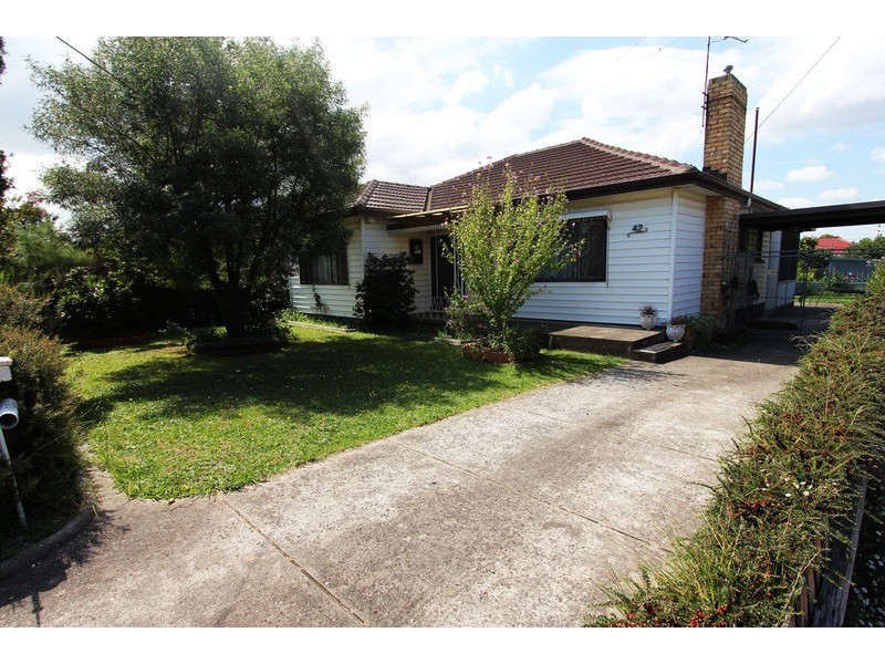 42 Hubert Avenue, Glenroy VIC 3046