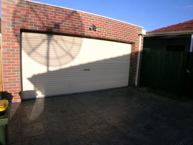 1/8 Wheatsheaf Road, Glenroy VIC 3046