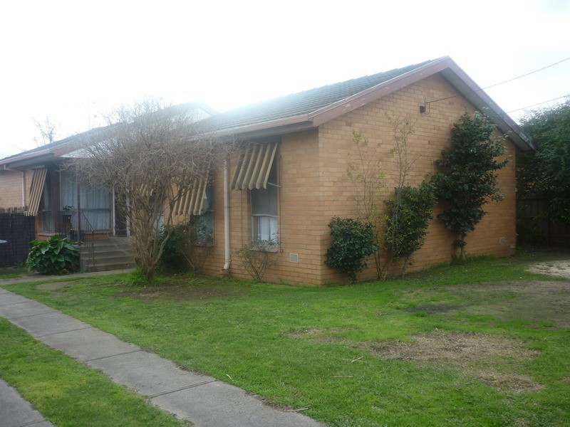 12 Karnak Crescent, Coolaroo VIC 3048