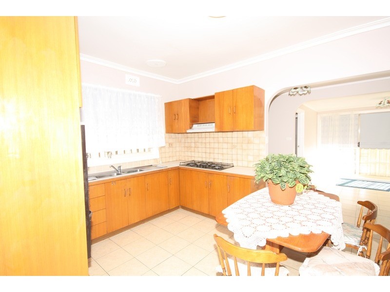 1/190 Hilton Street, Glenroy VIC 3046