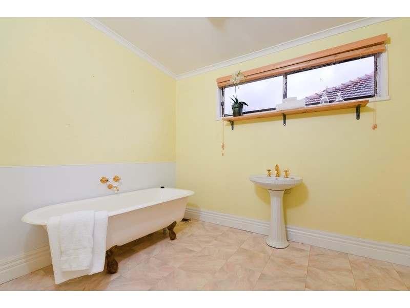 46 Vanberg Road, Essendon VIC 3040