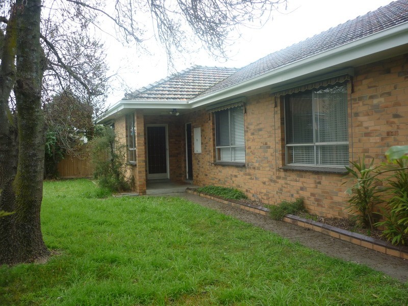 76 Wheatsheaf Road, Glenroy VIC 3046