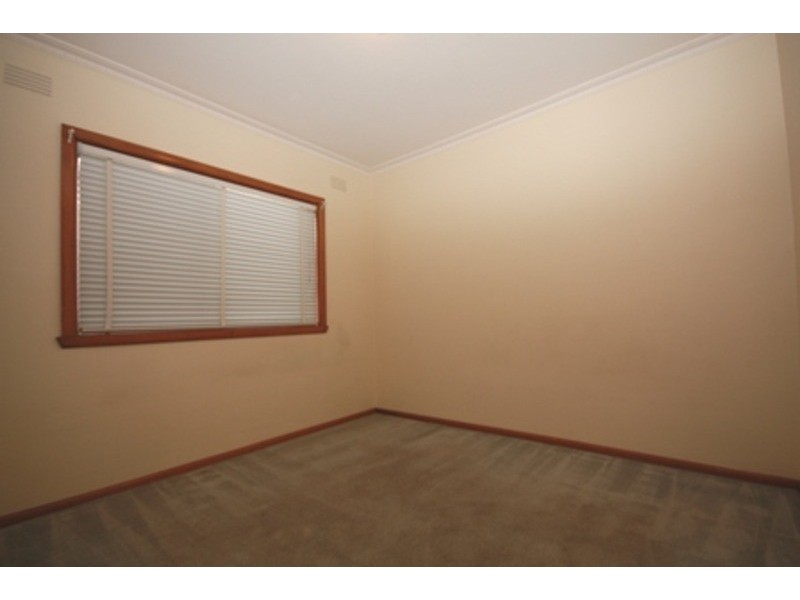4/147 South  Street, Hadfield VIC 3046