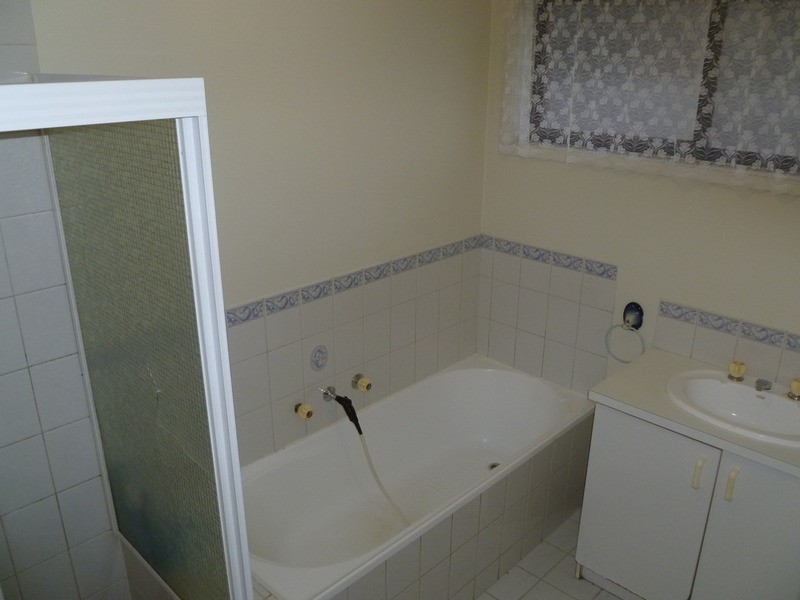 4 Ormond Rise, Roxburgh Park VIC 3064