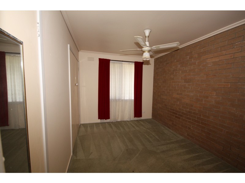 18/9-11 Chris Court, Oak Park VIC 3046