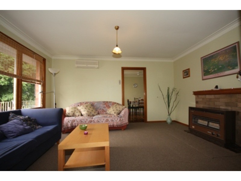 68 Valley  Crescent, Glenroy VIC 3046