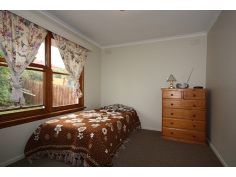 68 Valley  Crescent, Glenroy VIC 3046