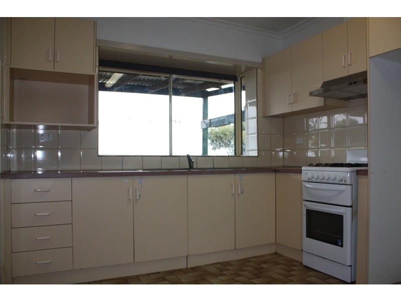 89 Sunset Boulevard, Jacana VIC 3047