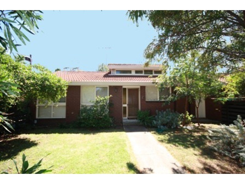 3/61 Vanberg  Road, Essendon VIC 3040