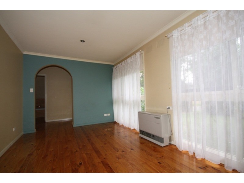 3/61 Vanberg  Road, Essendon VIC 3040