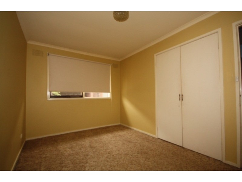 3/61 Vanberg  Road, Essendon VIC 3040