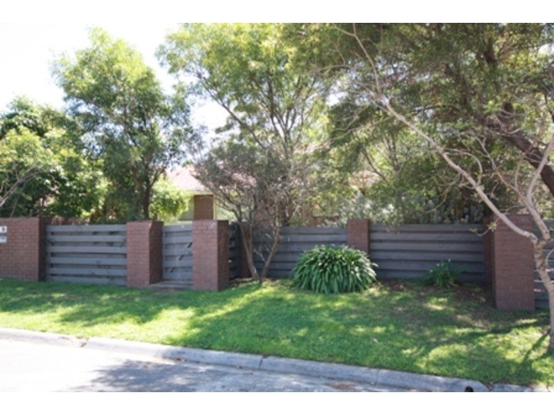 3/61 Vanberg  Road, Essendon VIC 3040