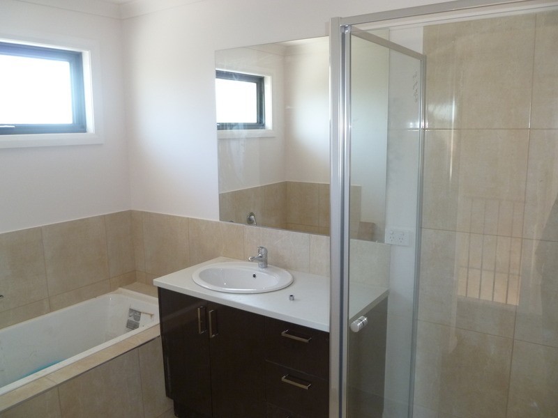 2/141 Cuthbert Street, Broadmeadows VIC 3047