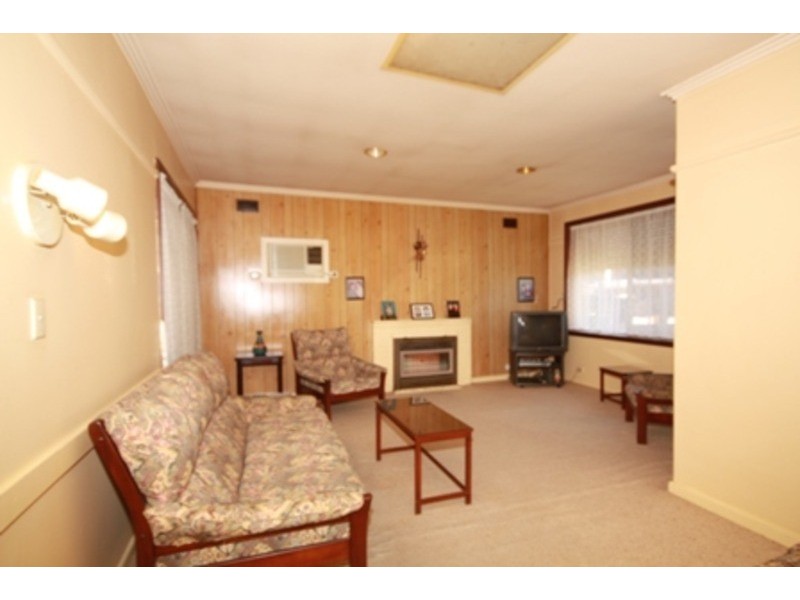 9 Davies Street, Hadfield VIC 3046