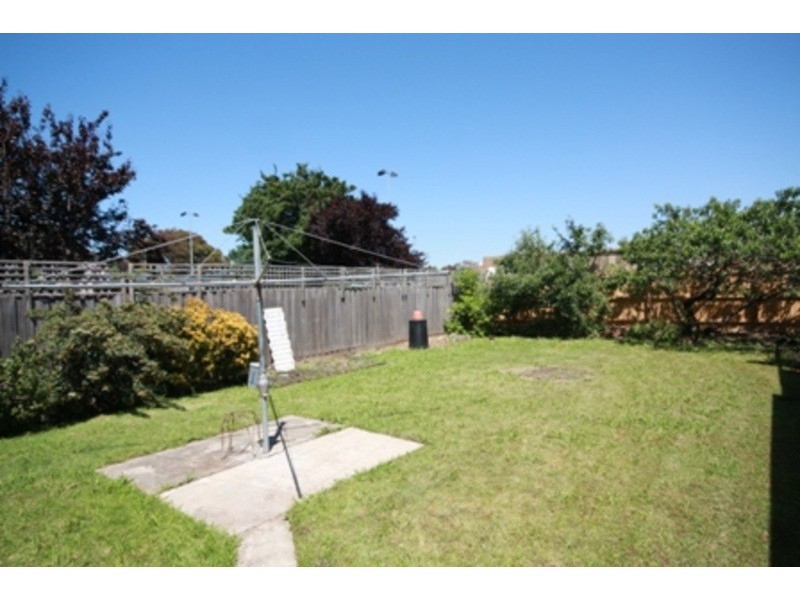 9 Davies Street, Hadfield VIC 3046