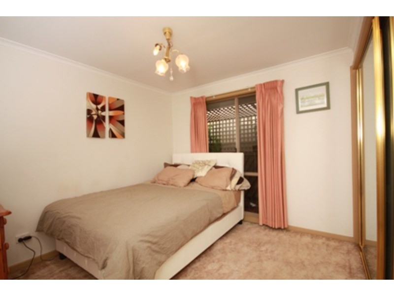 2/349 Camp Road, Broadmeadows VIC 3047
